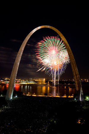 07 07-03 Arch Fireworks069